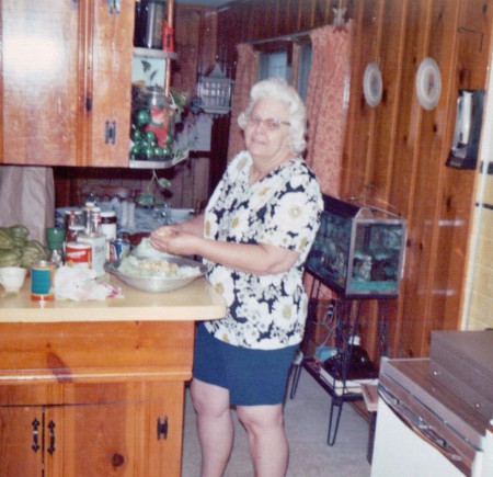 granny_cooking